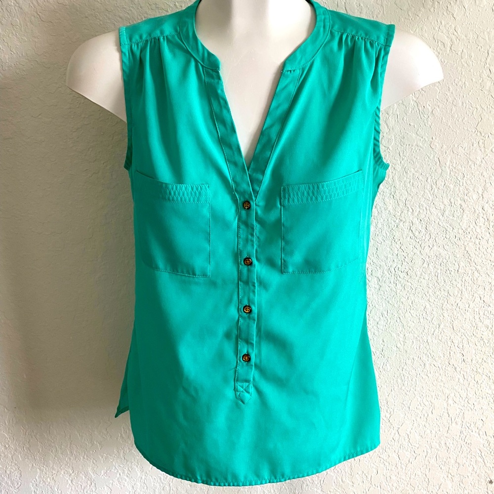 Banana Republic sleeveless blouse XS